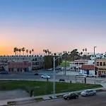 Culver Lofts B By Avantstay Steps To The Beach Restaurants Modern Studio