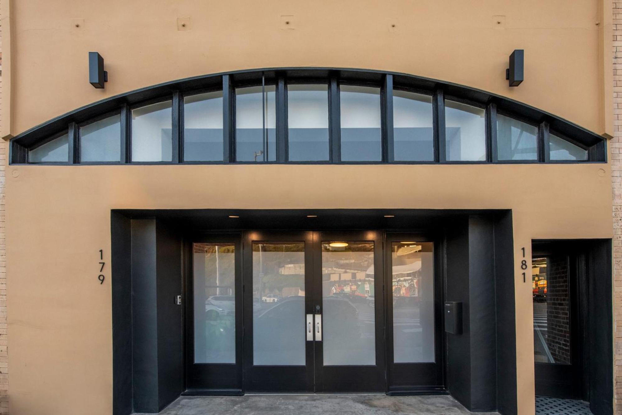 Culver Lofts B By Avantstay Steps To The Restaurants Modern Holiday home